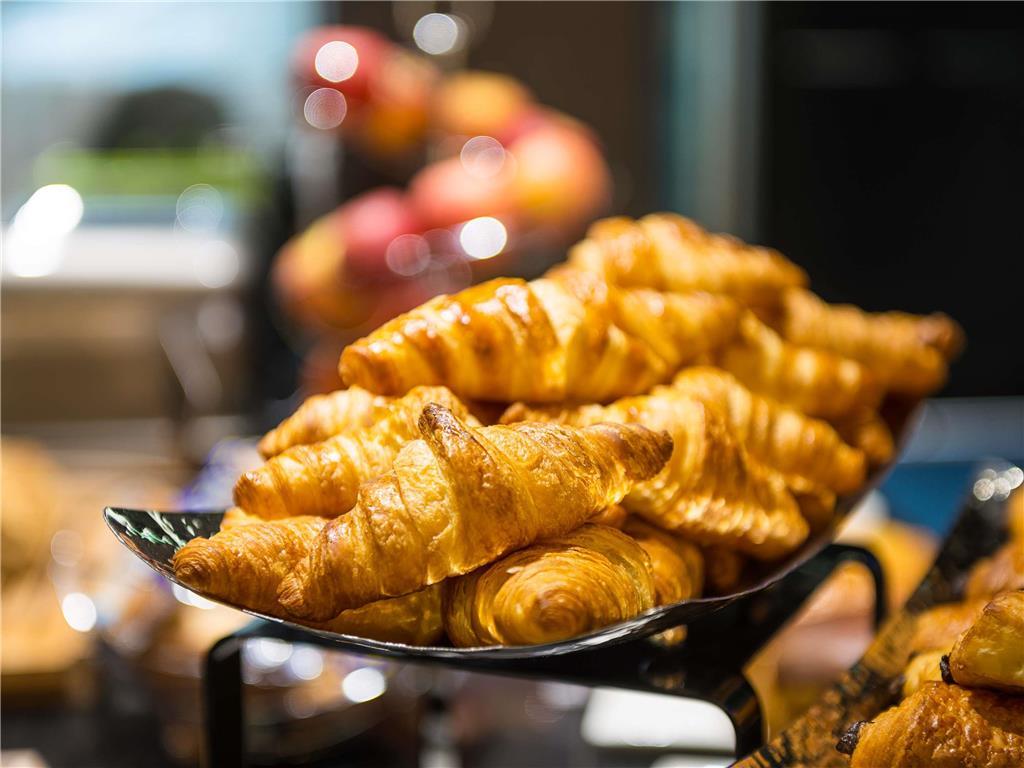 Ibis Styles Deauville Centre Restaurant photo